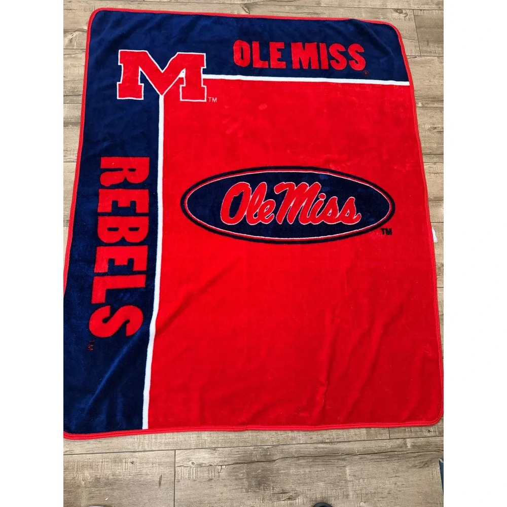 Ole Miss Rebels Plush Fleece Throw Blanket Red Navy Blue NCAA College Football